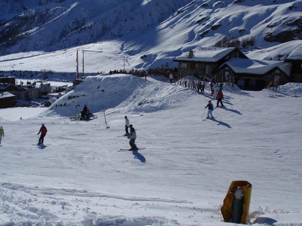 Hotel Baita Cretaz Breuil-Cervinia Exterior photo